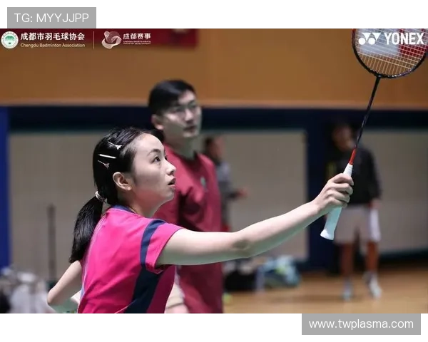 成都羽毛球队在大满贯赛中的默契配合与精彩表现分析
